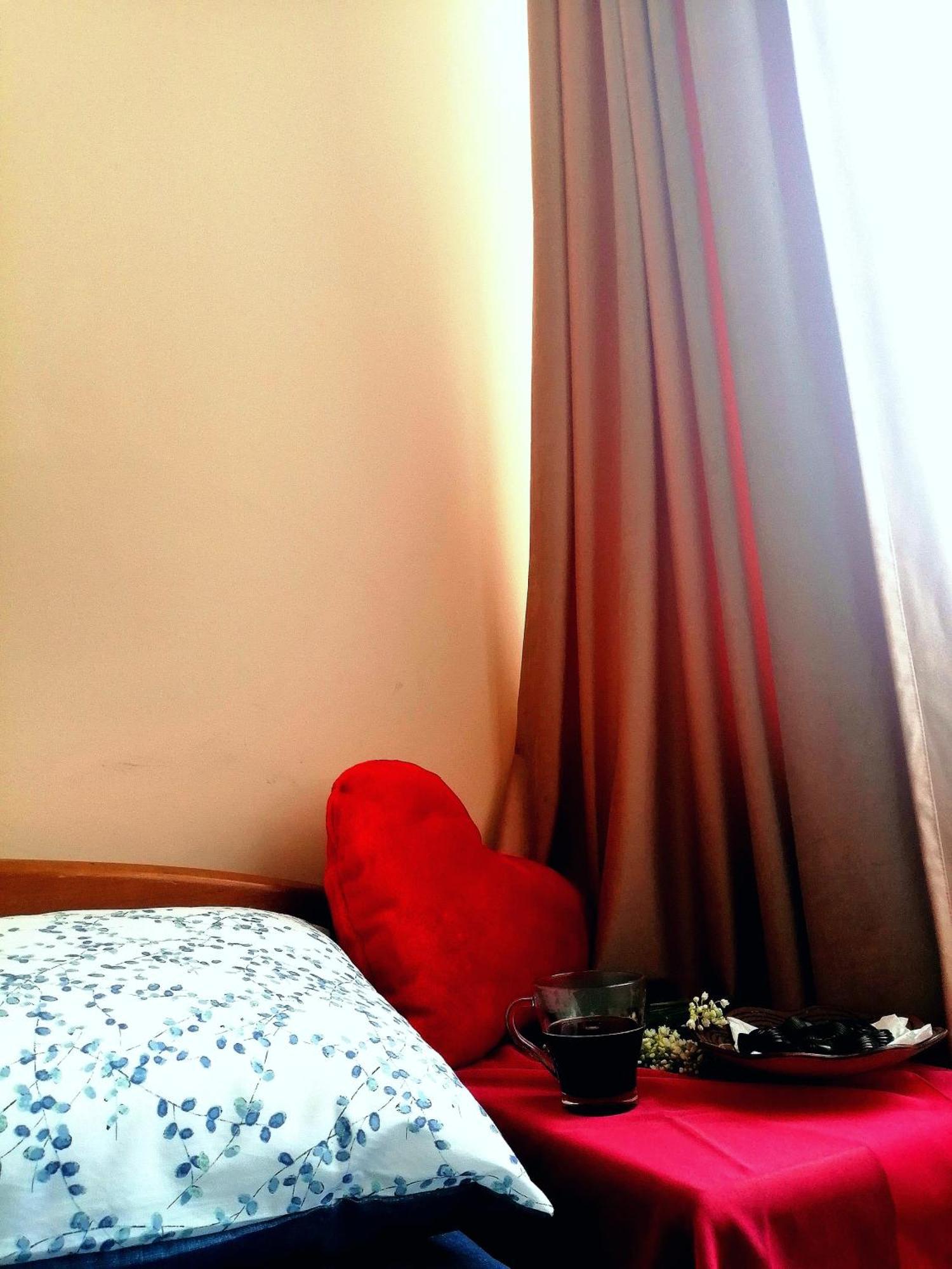 Flat On Sheptytskykh Lviv Exterior foto