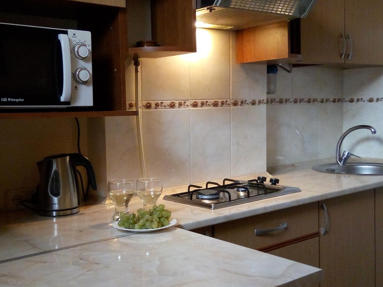 Flat On Sheptytskykh Lviv Exterior foto